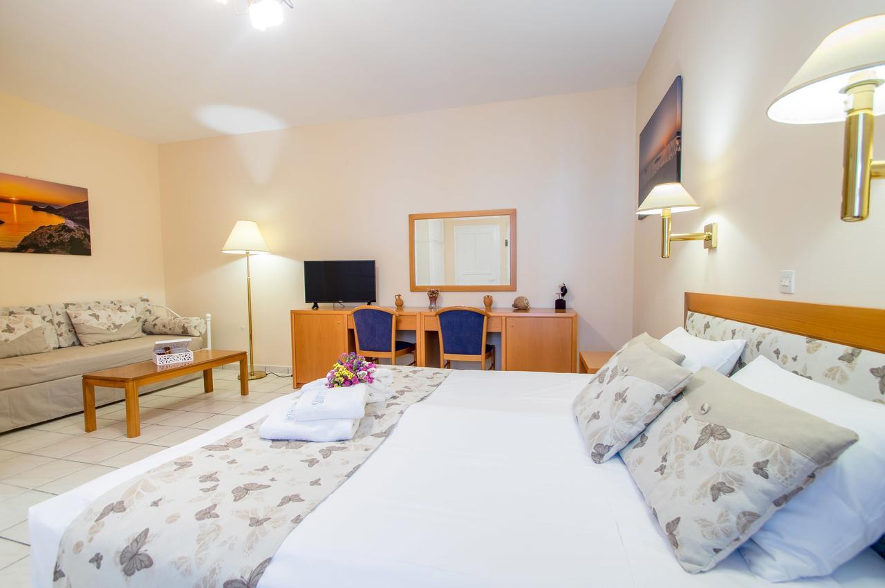 Syros Atlantis Hotel Vari  Exterior photo